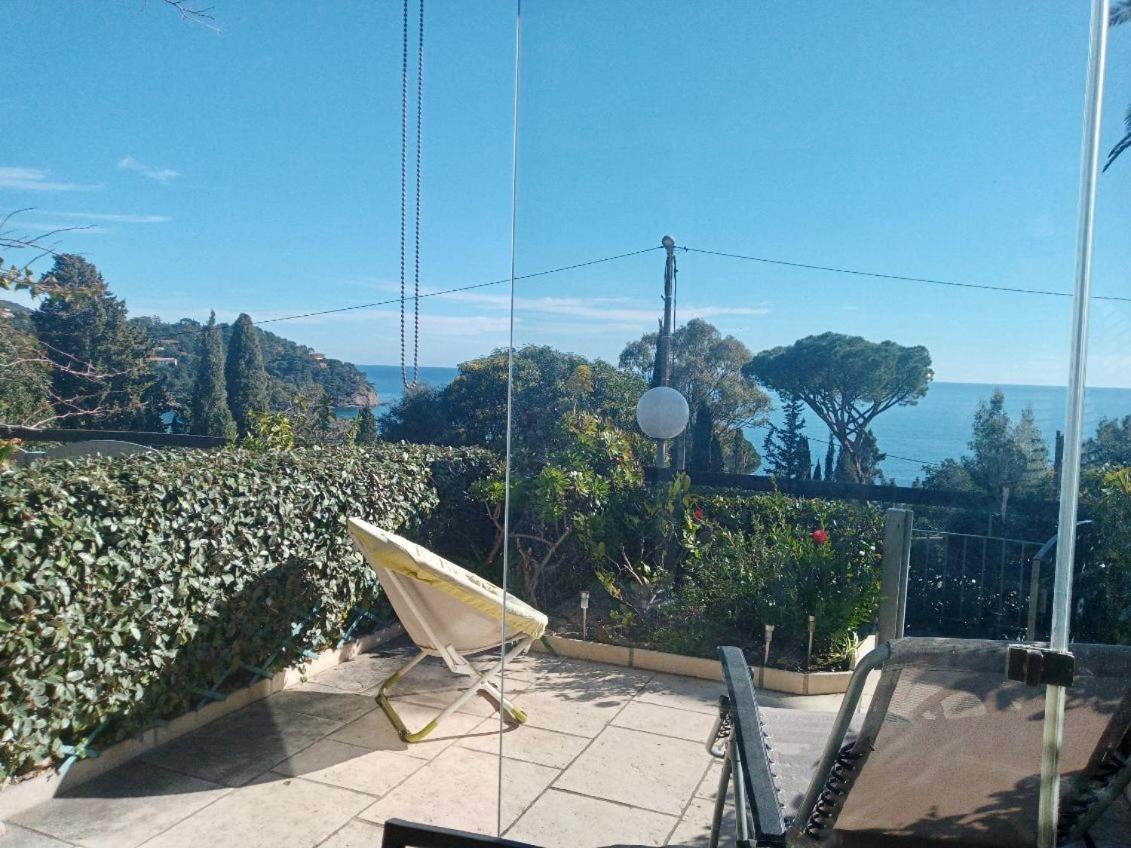 Le Rayol-Canadel-sur-Mer Residence Le Paradou מראה חיצוני תמונה